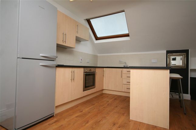 Flat 5, 87, Shurdington Road, Gloucestershire photo 4