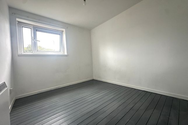 318, Meggeson Avenue, Southampton photo 5