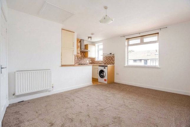 Flat 2, 116, Muller Road, Bristol photo 2