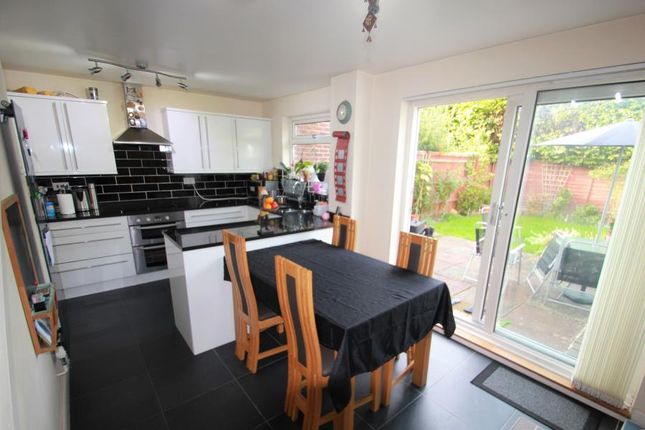 Link-detached house to rent in Wilders Close, Woking
