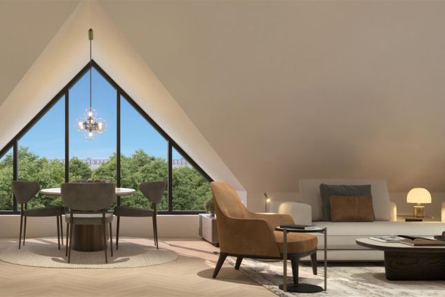 Flat for sale in Somerset Road, London