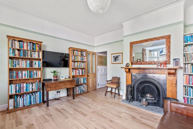 14, Leicester Crescent, Ilkley photo 4