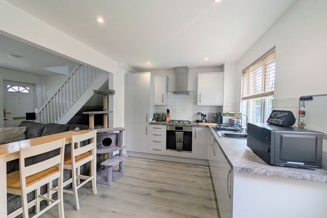 2, Kingslea Park, East Cowes photo 3