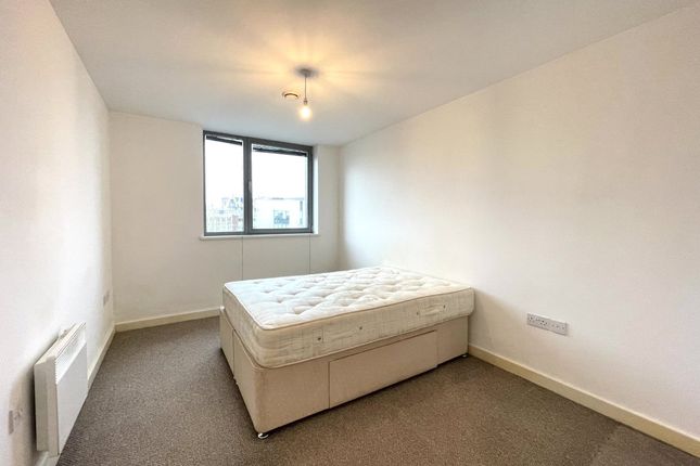 Flat for sale in The Icon, Basildon
