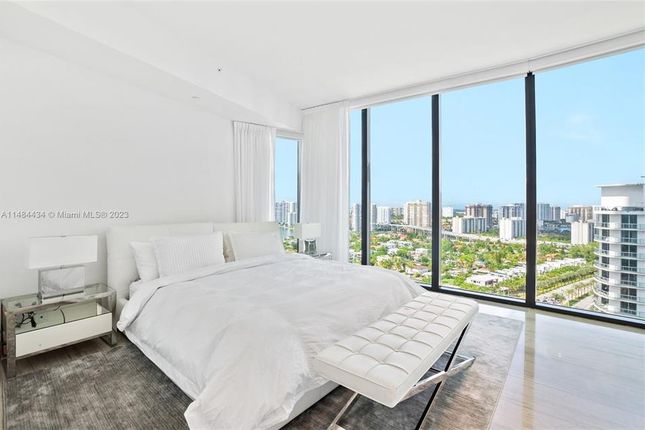 Property for sale in 18555 Collins Ave # 2305, Sunny Isles Beach, Florida, 33160, United States Of America
