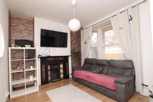 37, East Wonford Hill, Exeter photo 2