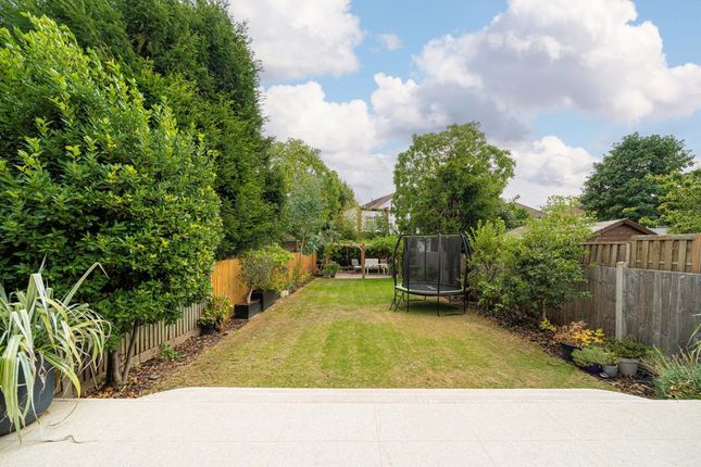 4, Vincent Road, Isleworth photo 3