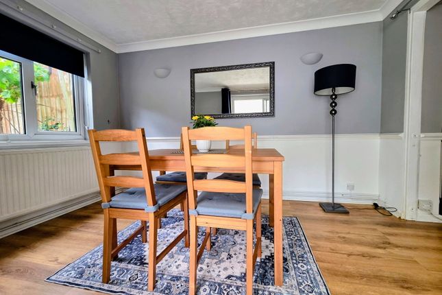 12, Erle Gardens, Plymouth photo 4