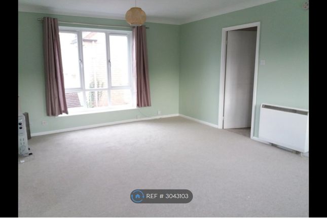 Waters Edge, Pewsham, Chippenham photo 3