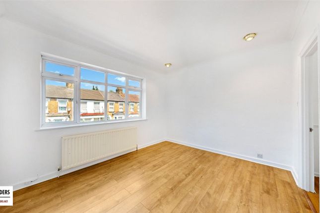 61, Cheddington Road, London photo 4