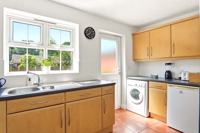 8, Rydal Court, Doncaster photo 4