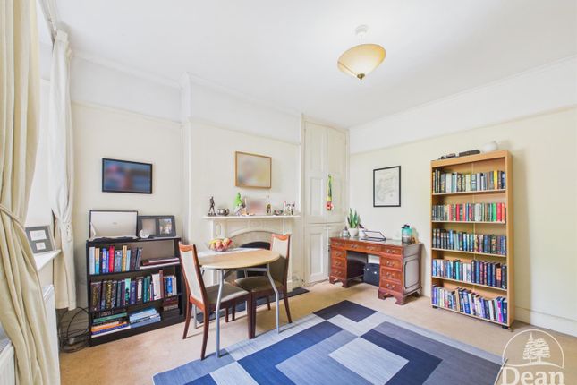 12, Stanford Road, Lydney photo 4