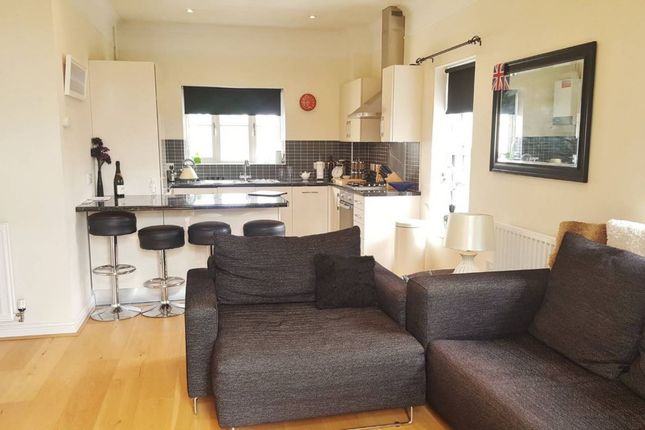 7 Ashlar House, Reed Court, Swindon photo 2