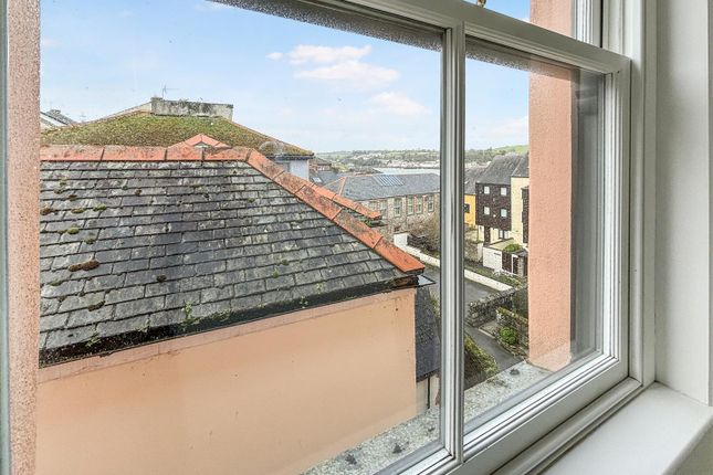 Flat for sale in Market Strand, Falmouth