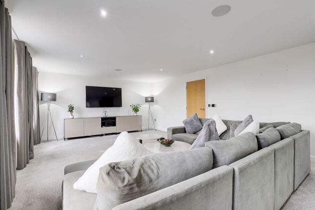 37 Wighay Road, Nottingham photo 3