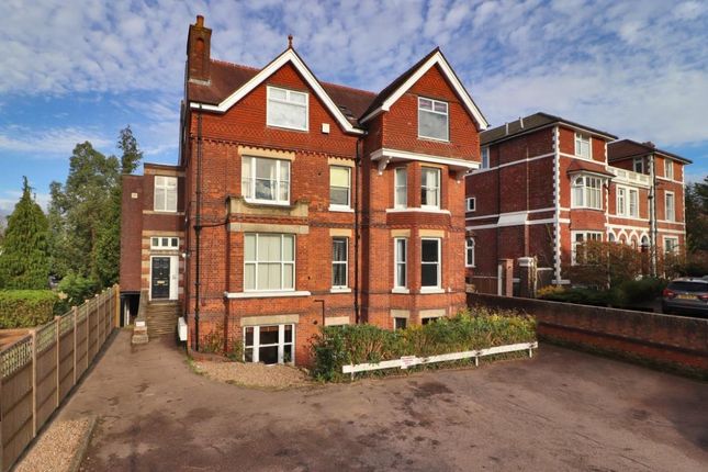 Thumbnail Flat for sale in Lansdowne Road, Tunbridge Wells