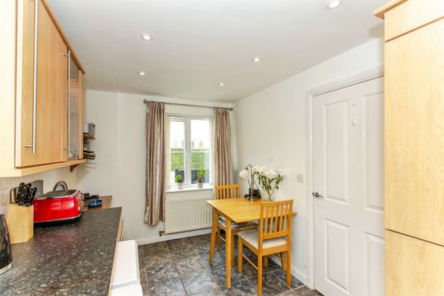 95, Mayfield Way, Cambridge photo 4