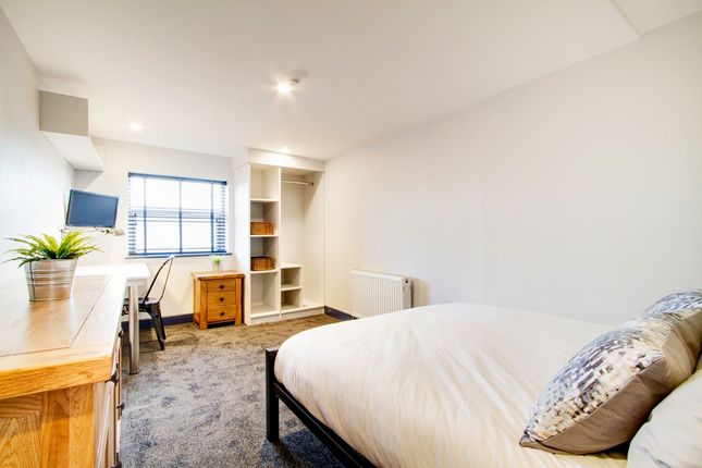46, Braemar Road, Manchester photo 3
