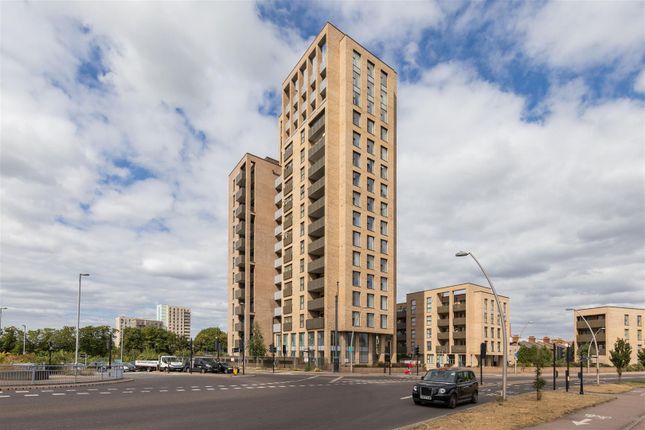 Dunedin Road, E10