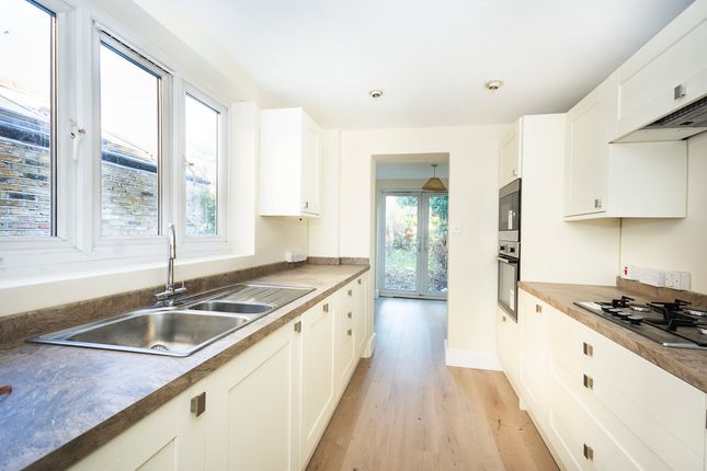 30, Haliburton Road, Twickenham photo 2