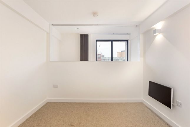 Flat for sale in The Sky Gardens, 7 Spinners Way, Manchester