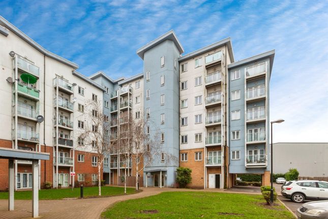 2-bed flat on Flat 64, Foundry Court, Mill Street, Slough, £270,000