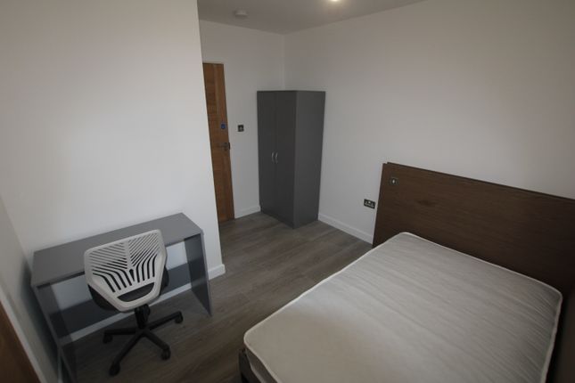 Room 4, 12, Lee Street, Accrington photo 3