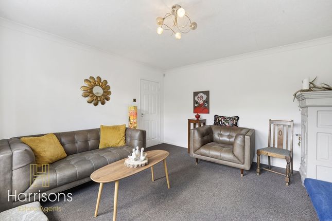 33, Moorlands View, Bolton photo 4