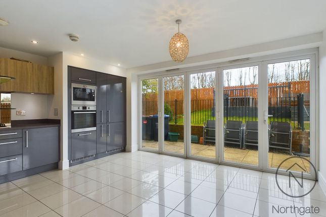 17 Oak Crescent, Ferryhill photo 2