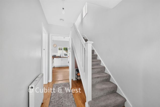 7, Famet Avenue, Purley photo 4