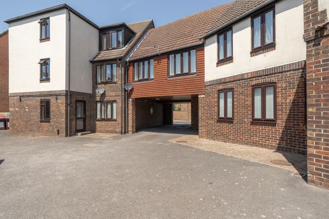 Flat 6, Mcrae Court Lewis Road, Chichester photo 4