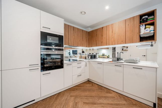 Flat 12 Amparo House, 2, Burney Street, Greenwich photo 4