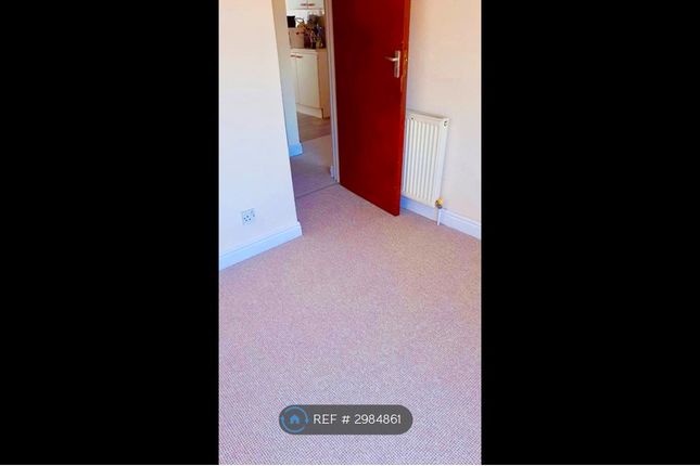 Flat, Barwick Street, Scarborough photo 4