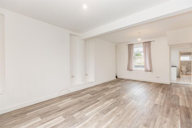 65, Llewellyn Street, Llanelli photo 2