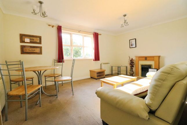 21 Petty Cross, Suffolk Close, Slough photo 4