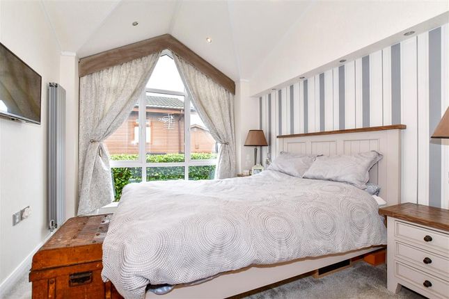 Mobile/park home for sale in Wateringbury Road, East Malling, Kent