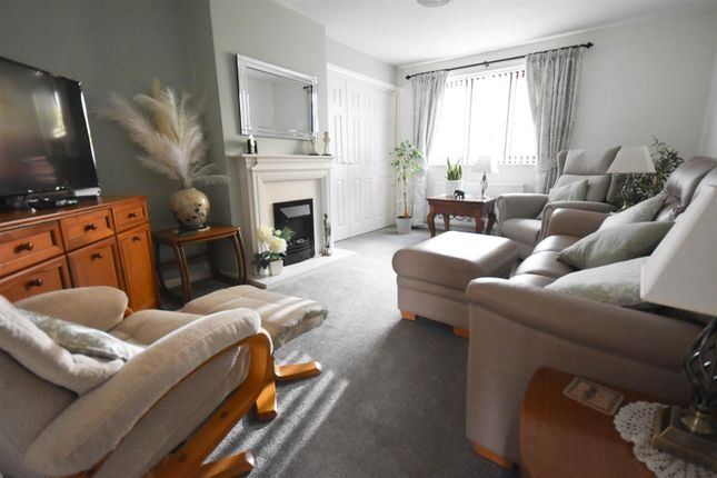 5, Hermitage Drive, Dursley photo 2