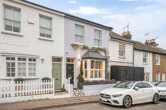 Terraced house to rent in Princes Road, Richmond