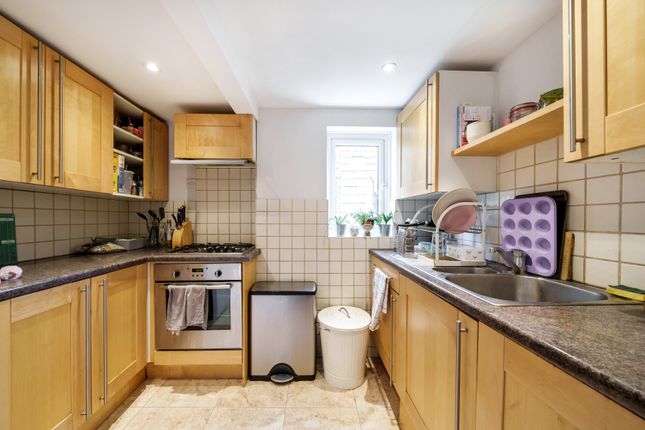 Thumbnail Flat to rent in Lewin Road, London