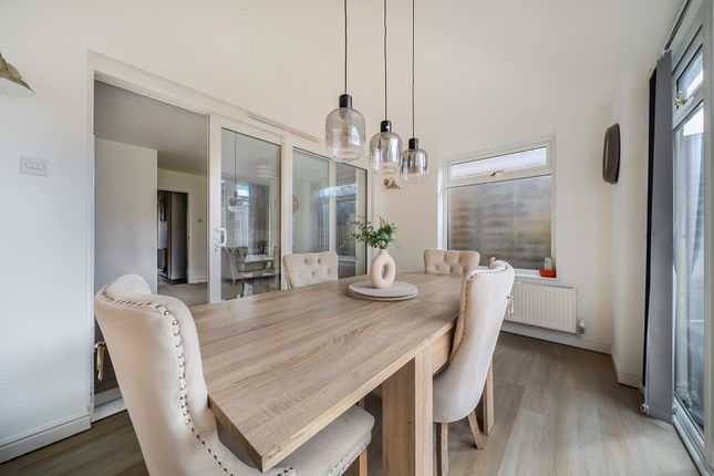 15, Turnberry, Bristol photo 2