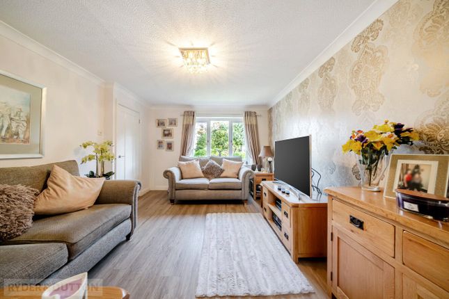 9, Browfield Way, Oldham photo 4