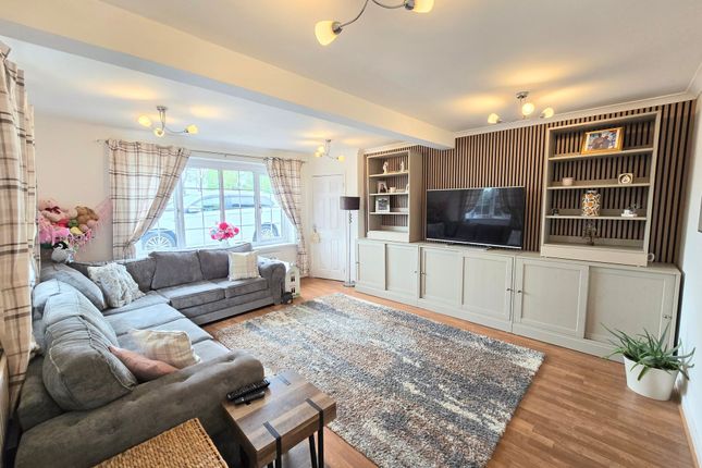 Parkside, Bridgend photo 3