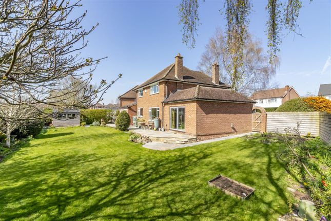 44, Tredgold Avenue, Leeds photo 4