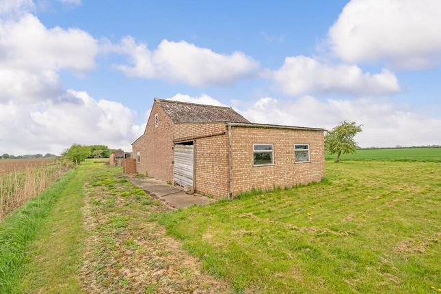 Warrina, Mays Lane, Wisbech photo 3