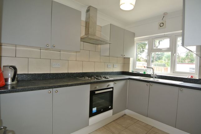Winlaton Road, Bromley photo 3