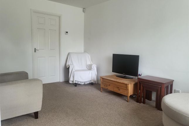 Lounge 2.Jpg