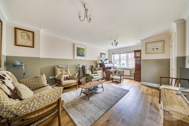 17, Inhams Road, Alton photo 2