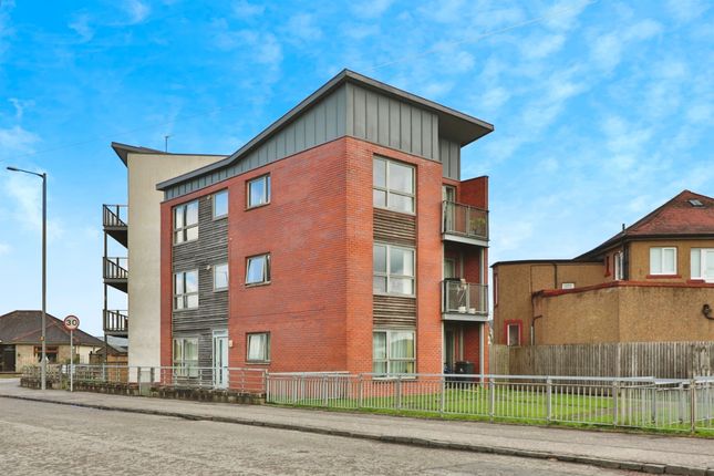 Thumbnail Flat for sale in Raploch Road, Stirling