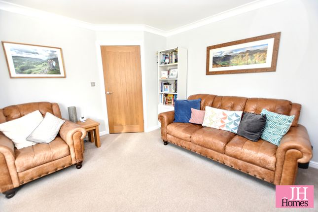 52, Trinkeld Avenue, Ulverston photo 4