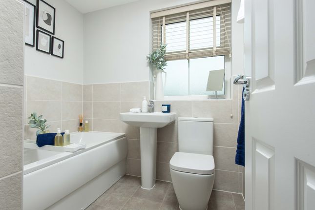 Henley Gate Hadley Bathroom